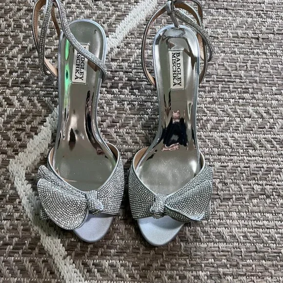 Badgley Mischka Remi Statement Kitten Heel - Picture 2 of 7